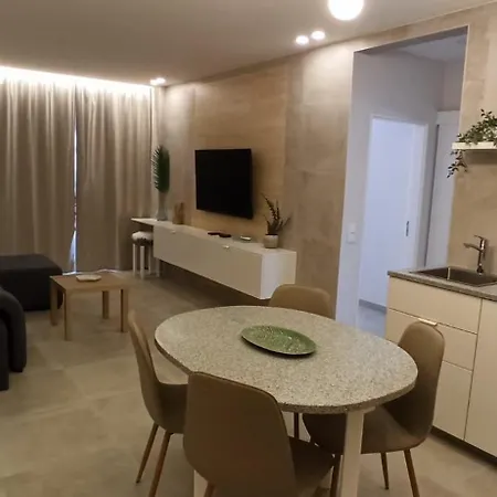 Fly & Sea View * Lagos