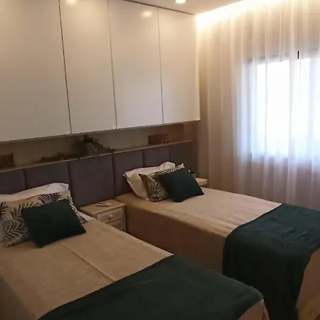 דירה Fly & Sea View